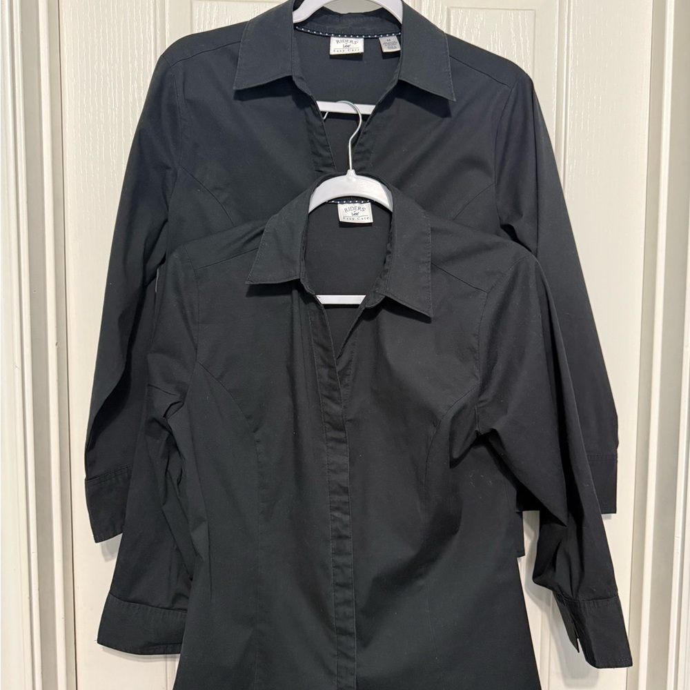 Riders by Lee Easy Care Women Black 3/4 sleeves button up 2 shirts M
